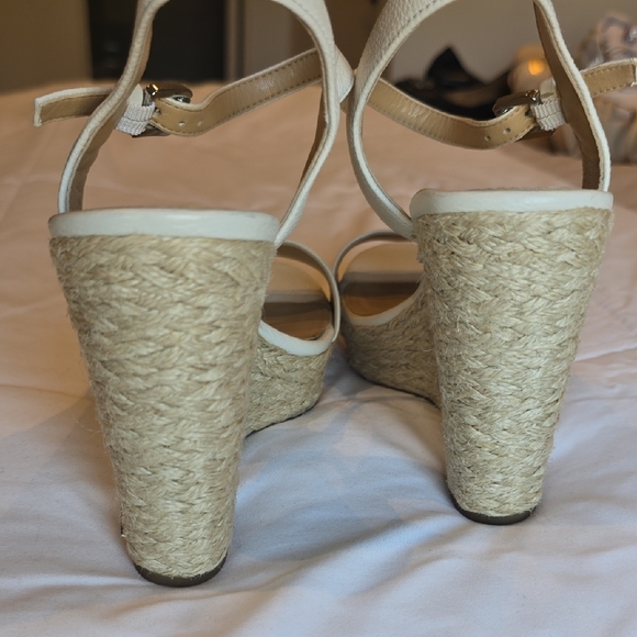 MICHAEL Michael Kors Jill Cream Espadrille Wedge Sandals Size 7 - Picture 7 of 10
